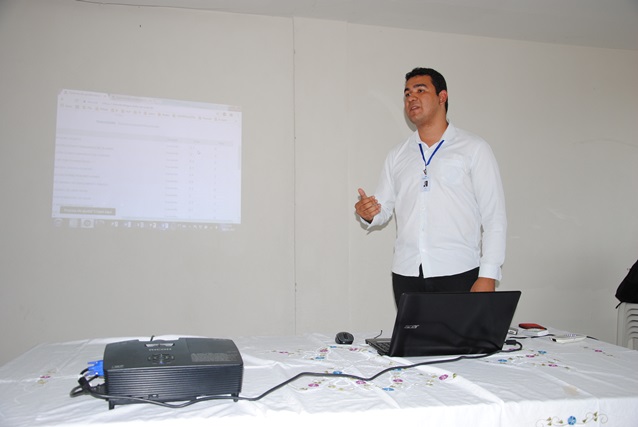 Profissionais da educação participam de treinamento do “Sistema Educar” em Caraúbas,RN
