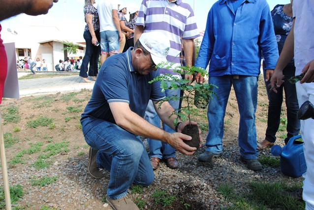 “Grande Movimento Ecológico” é celebrado no dia do meio ambiente pelas instituições escolares de Caraúbas