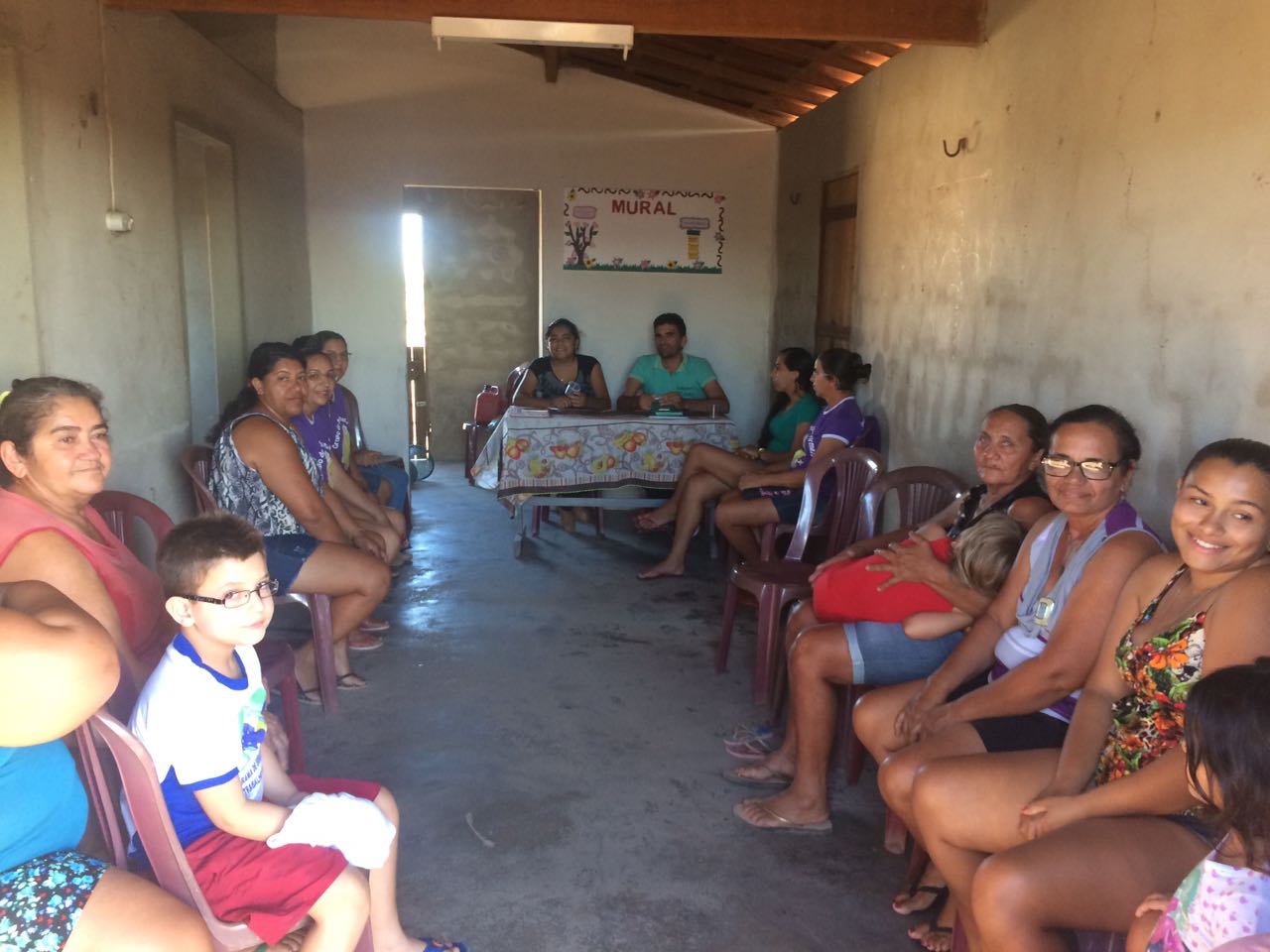 Mulheres de comunidade rural do município de Caraúbas participam de reunião sobre o Bolsa Família