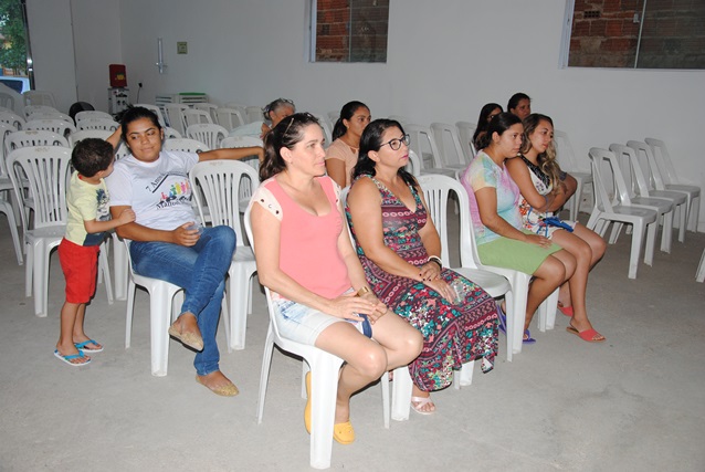 Grupo de mulheres participa de palestra sobre “Saúde da mulher”