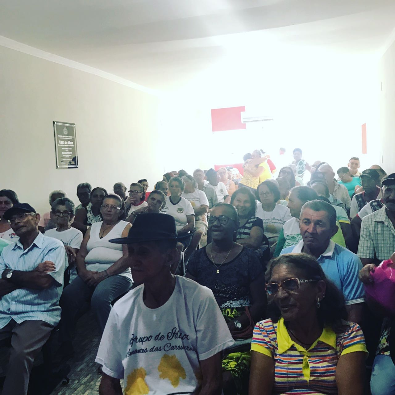 Secretaria Assistência Social promove palestra para Grupo de Idosos “Amantes das Caraubeiras”