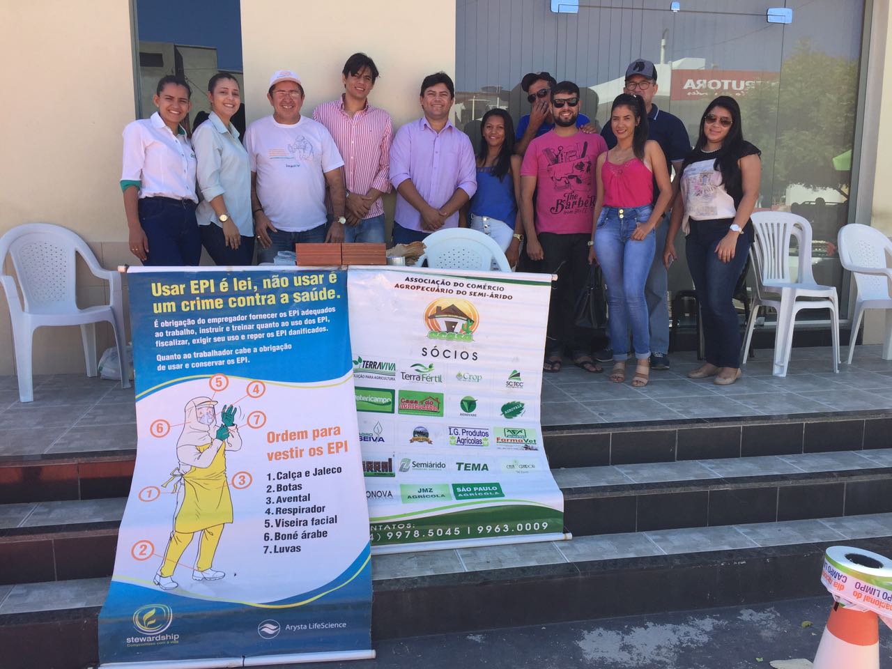 Campanha ambiental recolhe embalagem de agrotóxico na cidade de Caraúbas