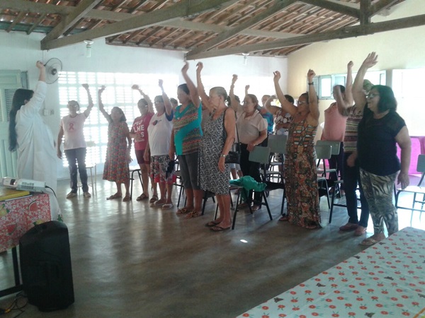 PSF da comunidade rural de Apanha-Peixe trabalha com mulheres de 20 comunidades sobre tratamento do câncer de mama