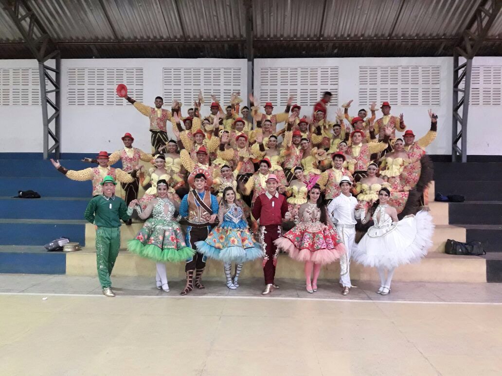 Prefeito Juninho Alves sanciona Lei para ajudar financeiramente com R$ 10 mil a “Quadrilha Rainha do Sertão” em Caraúbas Prefeito Juninho Alves sanciona Lei para ajudar financeiramente com R$ 10 mil a “Quadrilha Rainha do Sertão” em Caraúbas