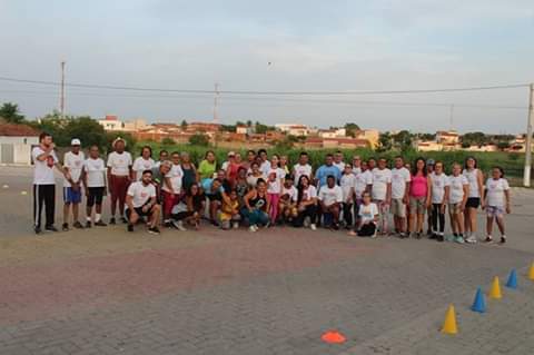 Programa “Ativa Caraúbas” abre atividades da Caravana Social no bairro Leandro Bezerra