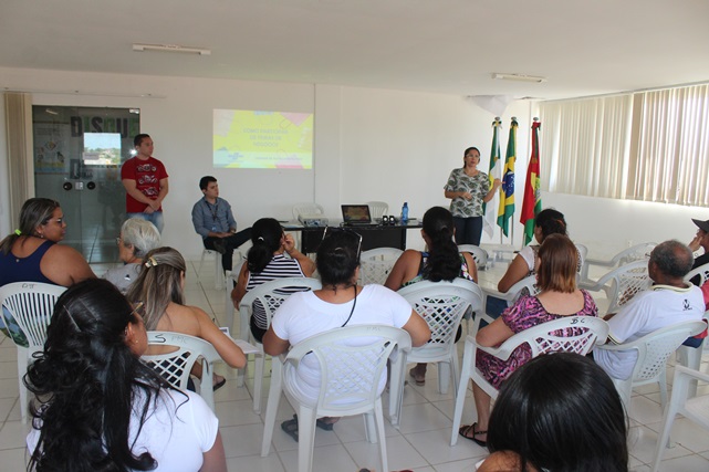 Prefeitura de Caraúbas e Sebrae promovem oficina para expositores da Feira da Lua 