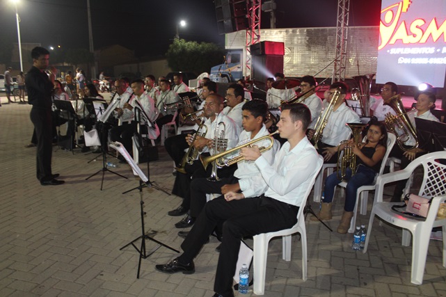 Sexta edição da Feira da Lua leva sucesso de público e de renda a Praça de Eventos em Caraúbas
