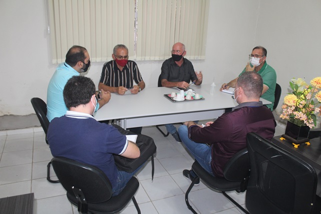 Reunião entre Prefeitura de Caraúbas e Sesc/Senac define parcerias para a execução de cursos profissionalizantes