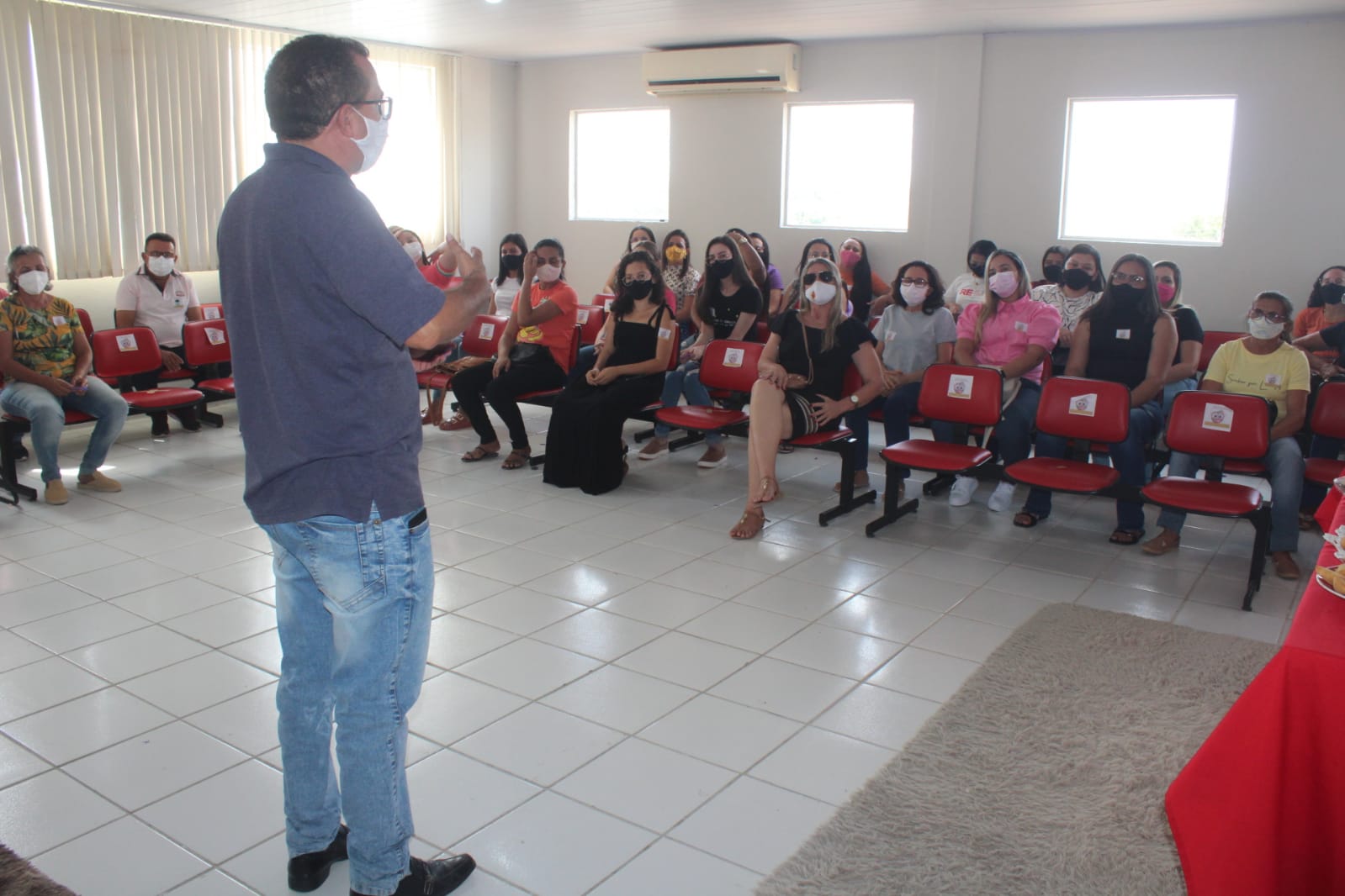 Cemer reúne professores para ultimar preparativos das atividades presenciais do município