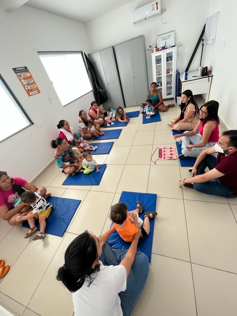 UBS Edivaldo Gurgel de Melo traz fisioterapeuta e dentista para mães e bebês